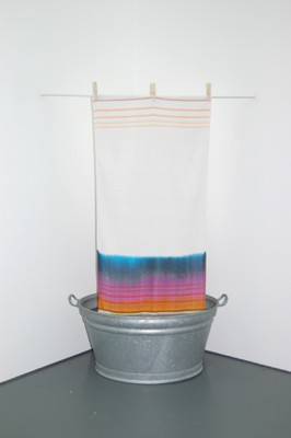 Isabelle Krieg. Aufsteigende Farbdivision einer Schwärze, 2008.  » Klicken zum Vergrössern ->