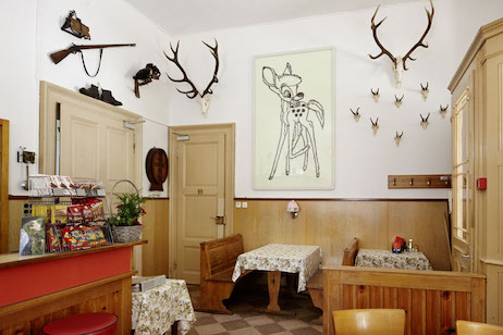 wiedemann/mettler: ‹Bambi›, 2010
Steckbild, 112?000 Leuchtbügelperlen, 214 × 134 cm
Restaurant / Trattoria
Bild: © Ralph Feiner  » Klicken zum Vergrössern ->